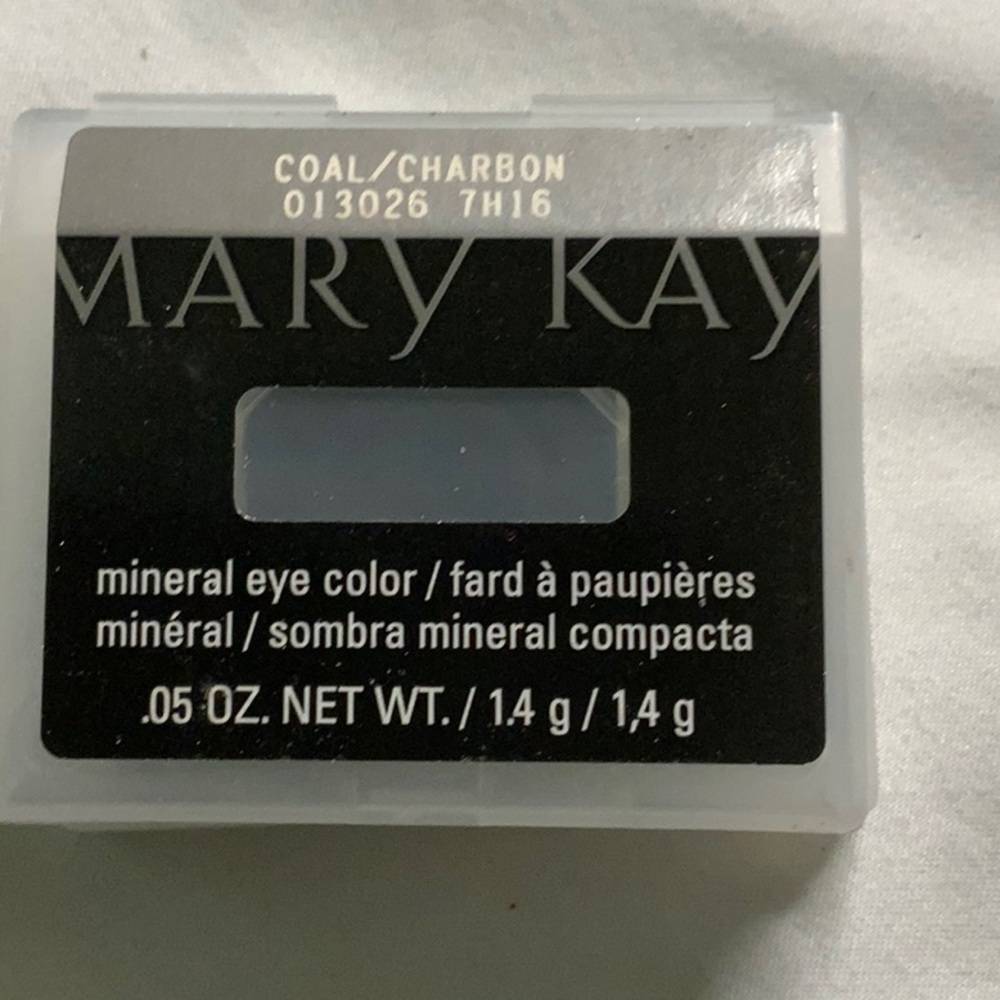 Mary Kay Mineral Eye Color in Coal
